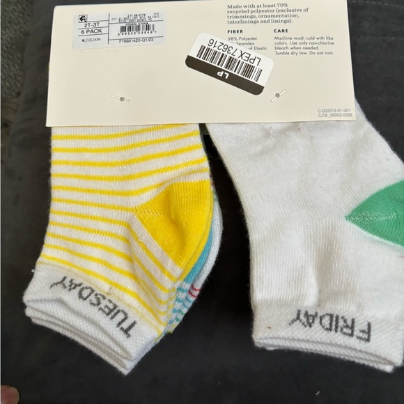 Cat & Jack Days of the Week Socks-Size 2-3T - Picture 3 of 4
